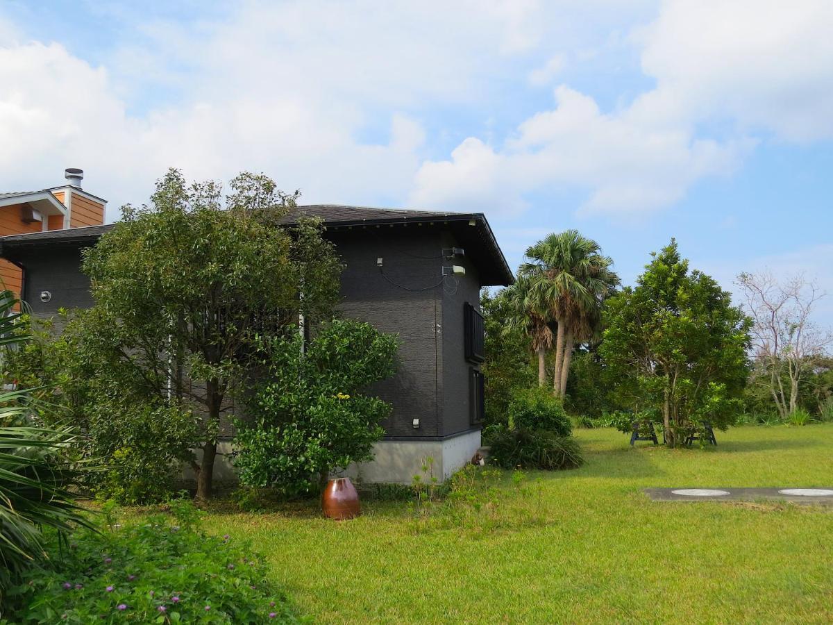 Cottage Orange House Yakushima Якусима Экстерьер фото